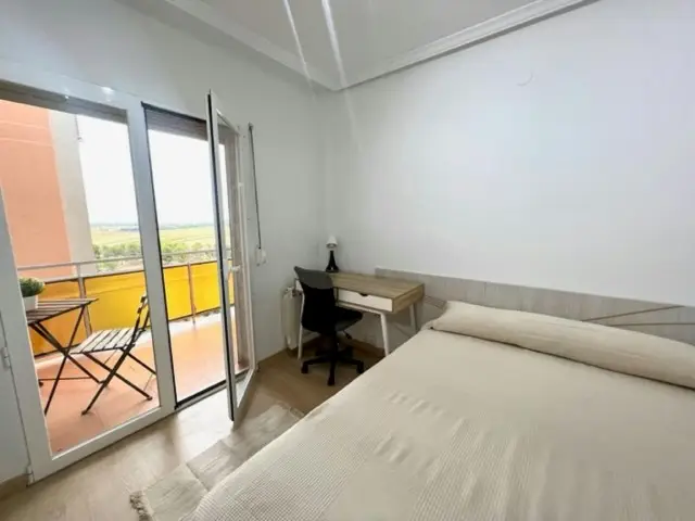 Habitacion Alquiler Fuenlabrada Amoblada Baño Compartido