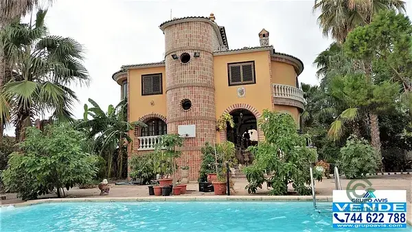 Chalet en Gandia Playa 7 habitaciones 3 plantas 386m2