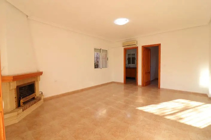 Villa 3 Dormitorios en Venta Montemar Cerca de Algorfa