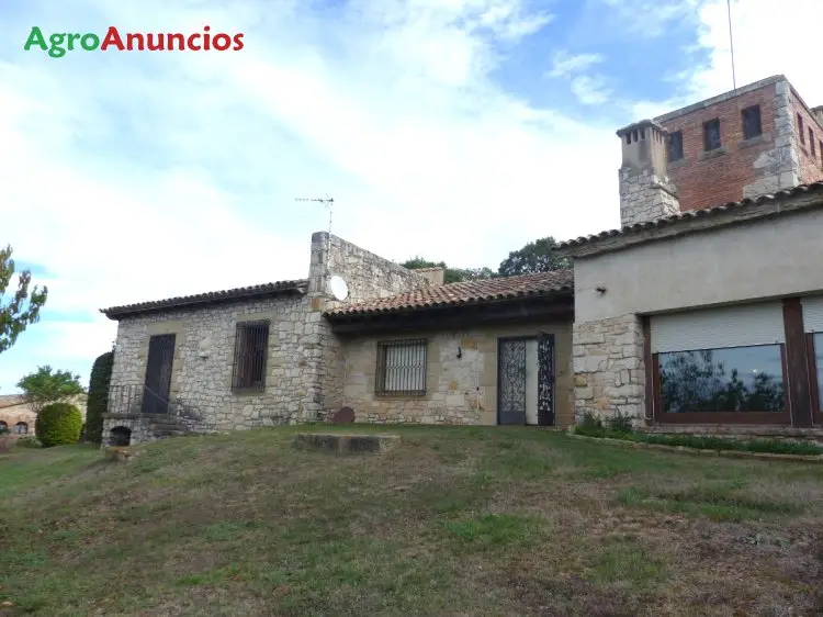 Venta  de Finca con mansión y 2 masías en el montseny en Barcelona