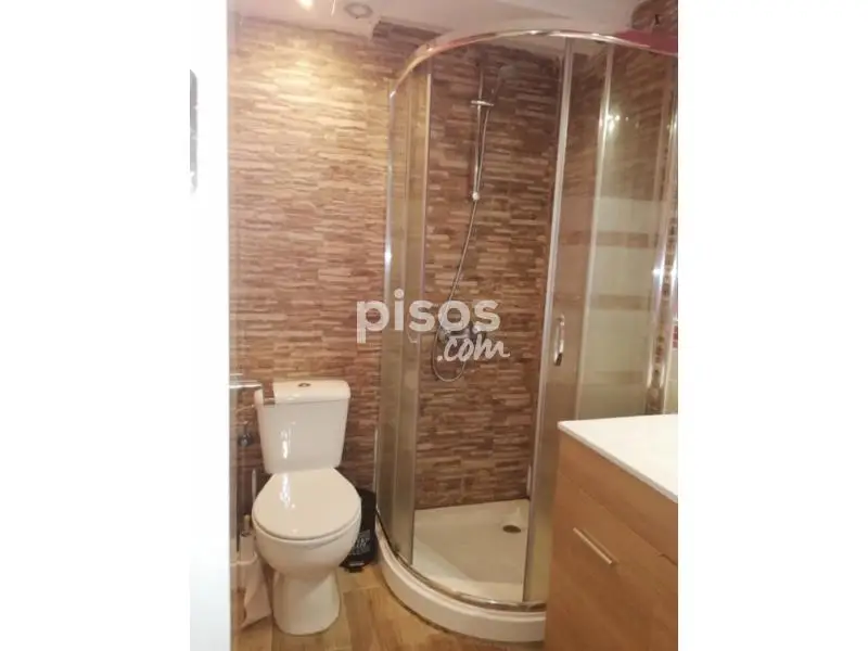 Habitaci
ón en Alquiler Madrid Centro 180 D
																																																				ías