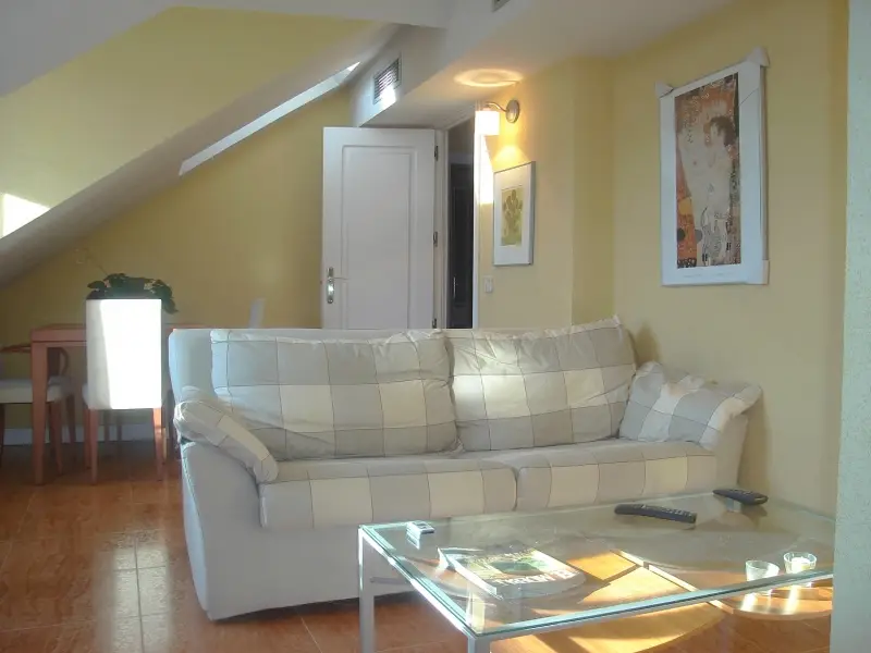 Atico Aburardillado Madrid Centro 69m2 2 Dormitorios Venta