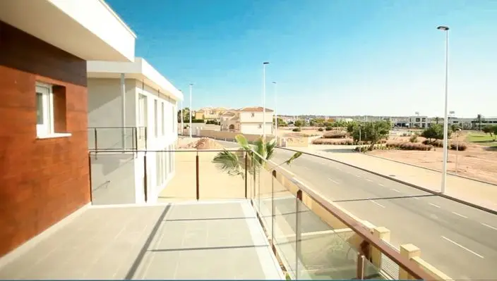 Villa de Lujo en Gran Alacant 4 Dormitorios Piscina Privada