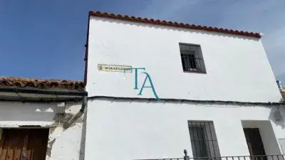 Casa en Calle Miraflores Constantina 159m2 Para Reformar