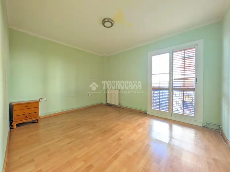 Piso en Venta Cerdanyola del Valles 3 Habitaciones Ascensor