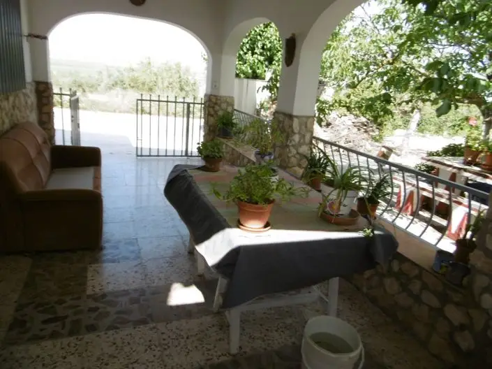 Villa de Lujo en Yecla 6 Dormitorios Piscina 1400m2