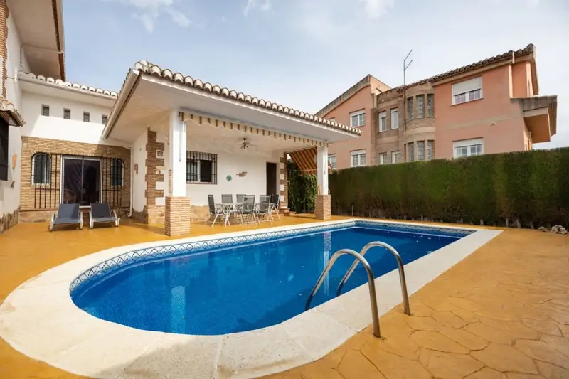 Chalet de Lujo en Venta Gran Capacidad