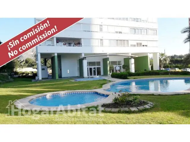 Amplio Y Exterior En Residencial Con Piscina, Cerca De La Playa