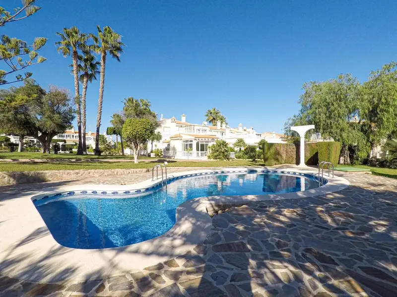 Bungalow en Orihuela Costa con Calefaccion