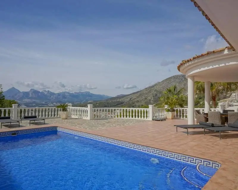 Villa en Altea con Vistas a la Montana y Casa de Invitados