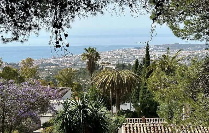 Terreno en Venta Mijas: Desarrollo de Chalets con Vistas al Mar
