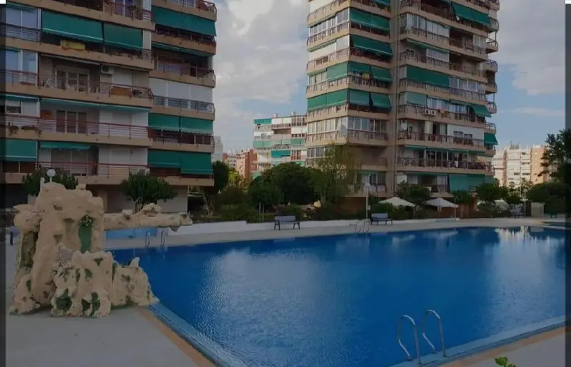 Apartamento con Terraza en Miriam Blasco Alicante