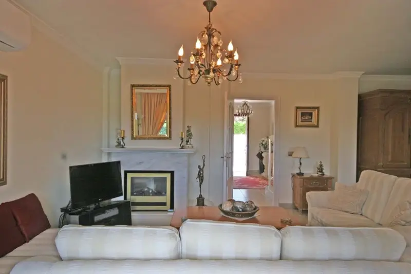 Villa en Venta Marbella 5 Dormitorios Piscina Privada