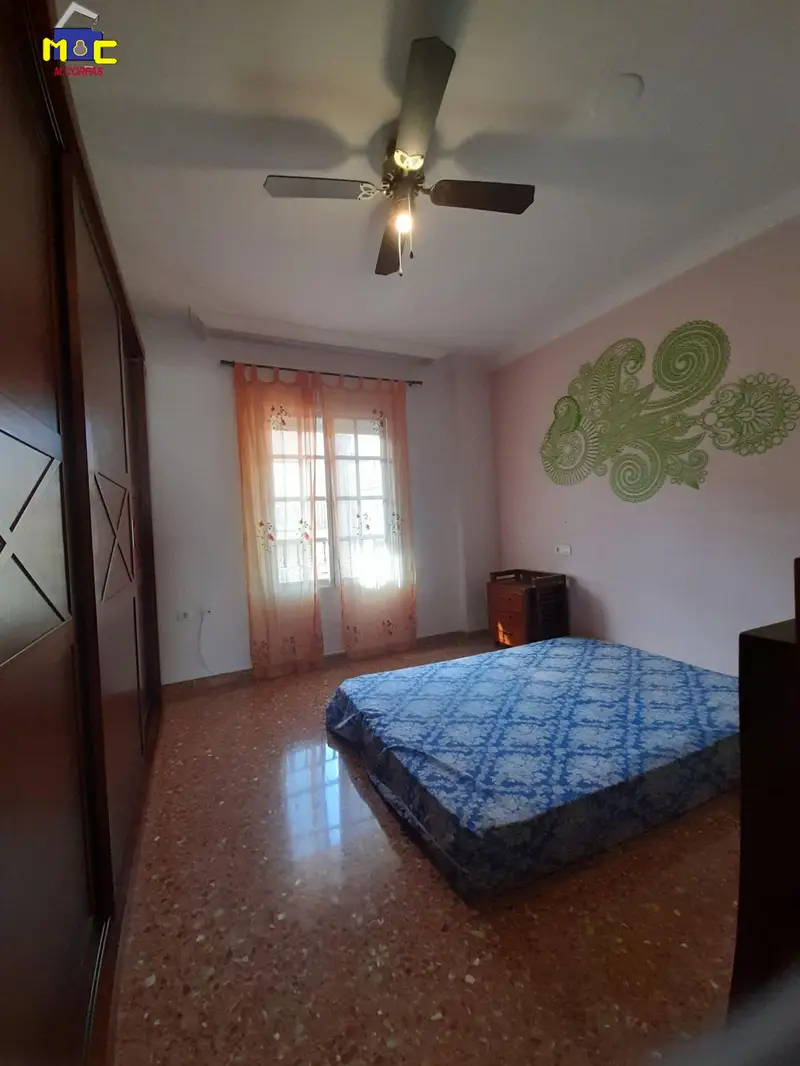 Venta Piso con garaje Puerto de Motril