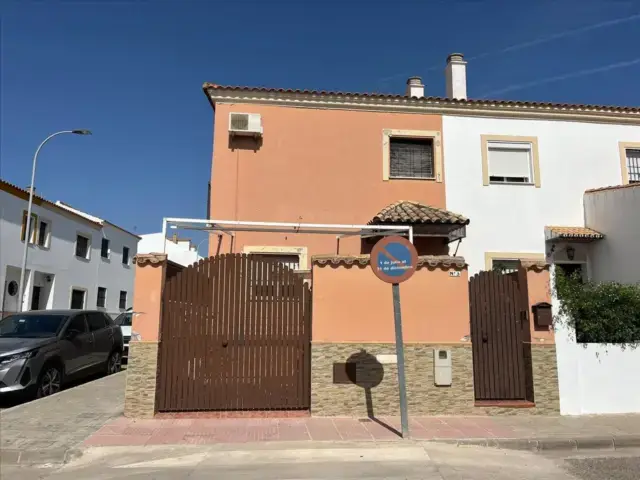 Casa en venta Lebrija Alquilada Inversores Subrogacion Alquiler