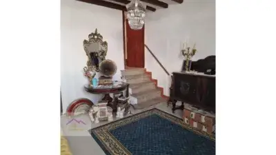 Casa Rural con Patio y Terraza Cerca del Centro