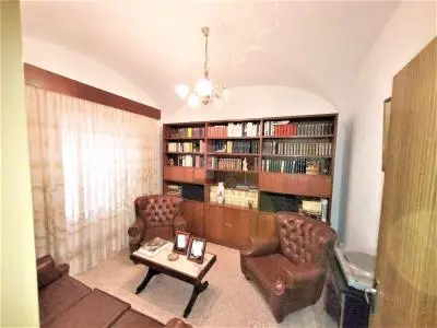 Chalet en Puebla de Sancho Pérez con 4 habitaciones y trastero