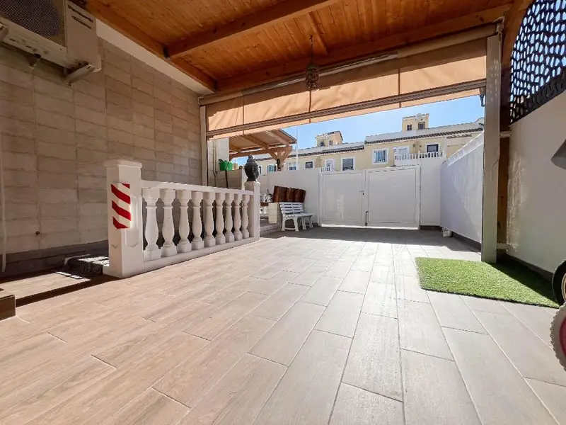 Chalet con calefacción en Carabasí Alicante