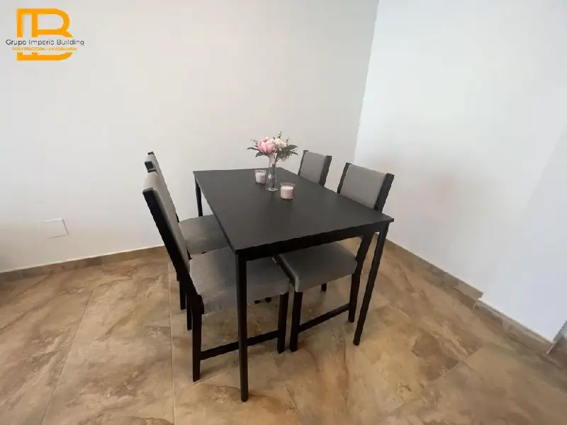 Alquiler Piso con Garaje en Bádames