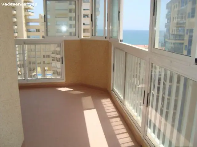Apartamento con Piscina y Vistas al Mar en Tavernes de la Valldigna