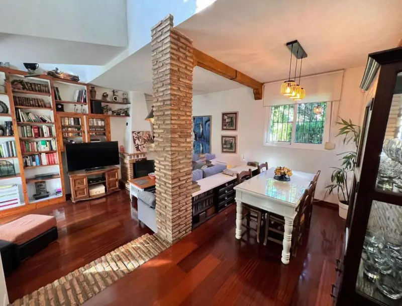 Casa 4 Dormitorios Sierrezuela Gran Jardin Piscina Gimnasio