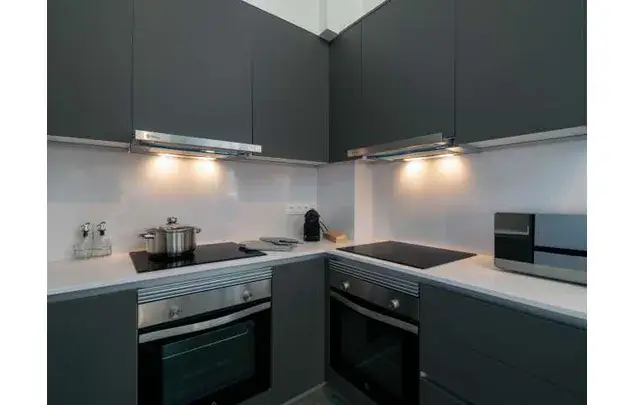 Alquiler habitaciones Barcelona piso compartido 180m2