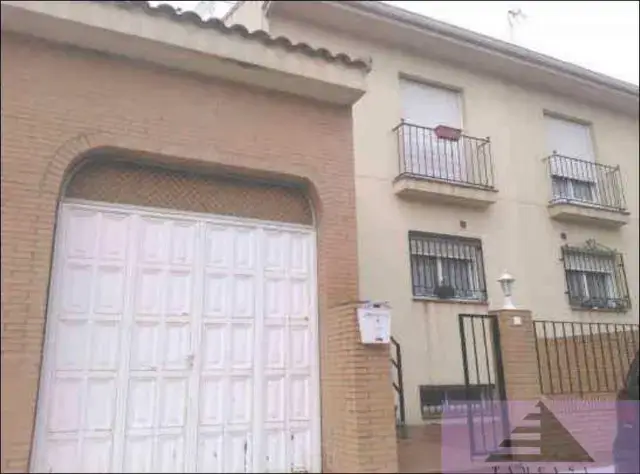 Chalet Adosado en Sese
try Toledo 1 Dormitorio 204m2