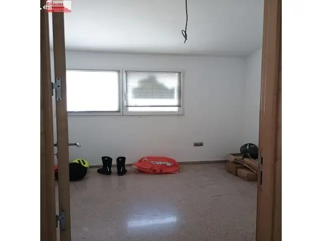 Edificio 209m2 Dos Plantas Patio Privado