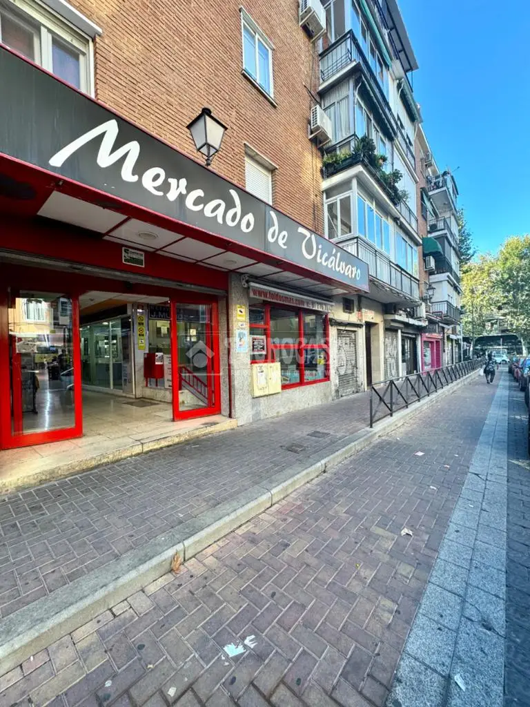 Local comercial en venta en Vicálvaro