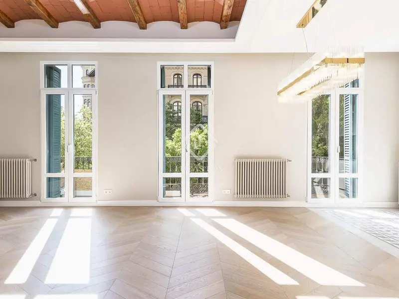 Apartamento de Lujo en Barcelona con Vistas al Passeig Sant Joan