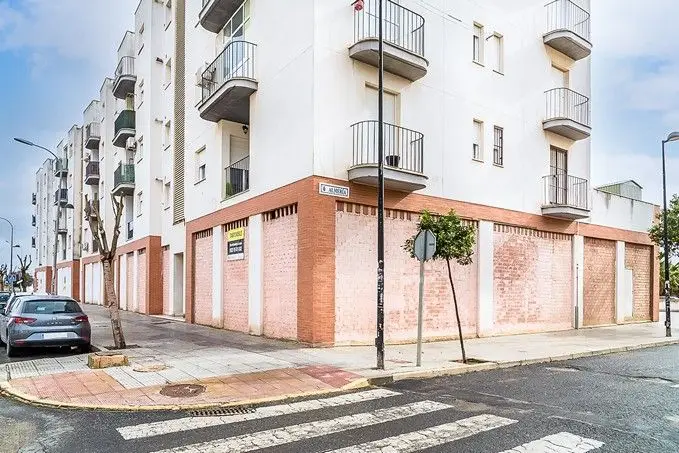 Garaje 90m2 San Juan del Puerto Trastero