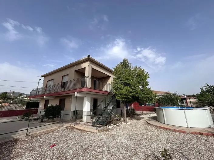 Villa en venta Monovar 6 dormitorios 2 baños