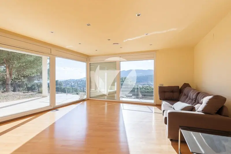 Chalet en Venta en Cabrils con Vistas al Mar