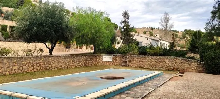 Villa 3 Dormitorios Sierra Mariola Piscina Privada