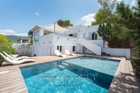 Casa en Cala Vadella con Vistas al Mar y Piscina Privada