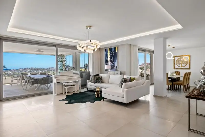 Apartamento 7 Dormitorios Nueva Andalucia Lujo Vistas Mar