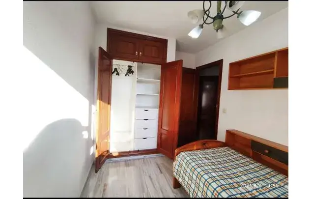 Alquiler Apartamento 110m² Estudiantes Granada