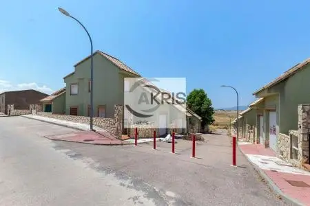Adosado en  El Casar de Escalona