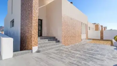 Villa de Lujo en Los Gallardos con Piscina Privada y Sótano