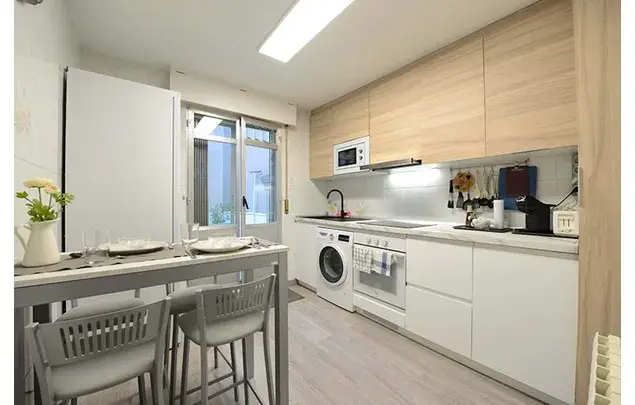 Habitaci
ón 90m
² Bilbao Estancia Media Larga