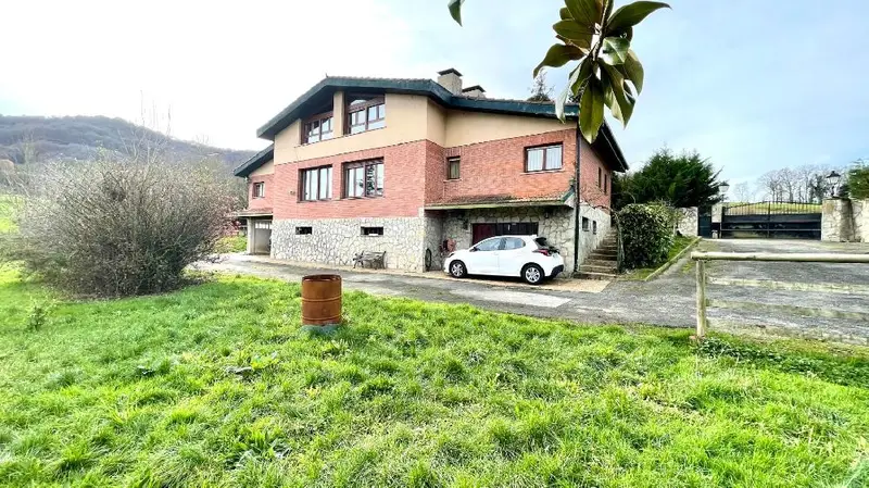 Venta Finca con Jardin en Urkabustaiz Izarra