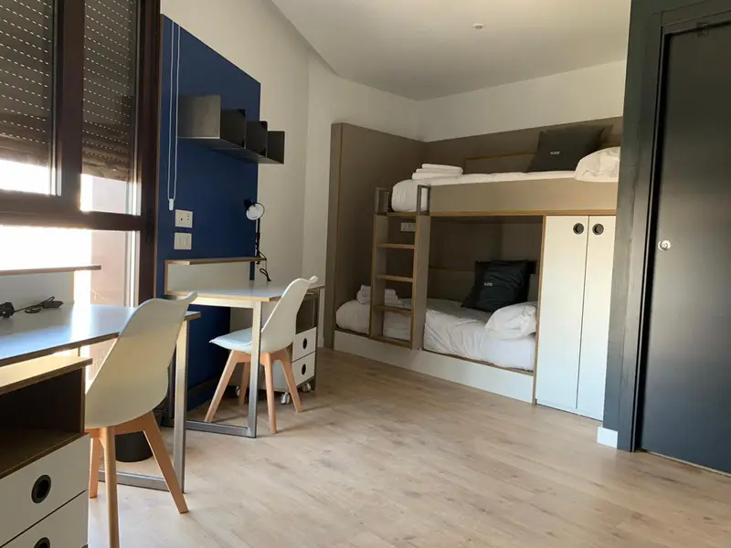 Habitacion Individual con Baño Privado en Residencia Universitaria Malaga