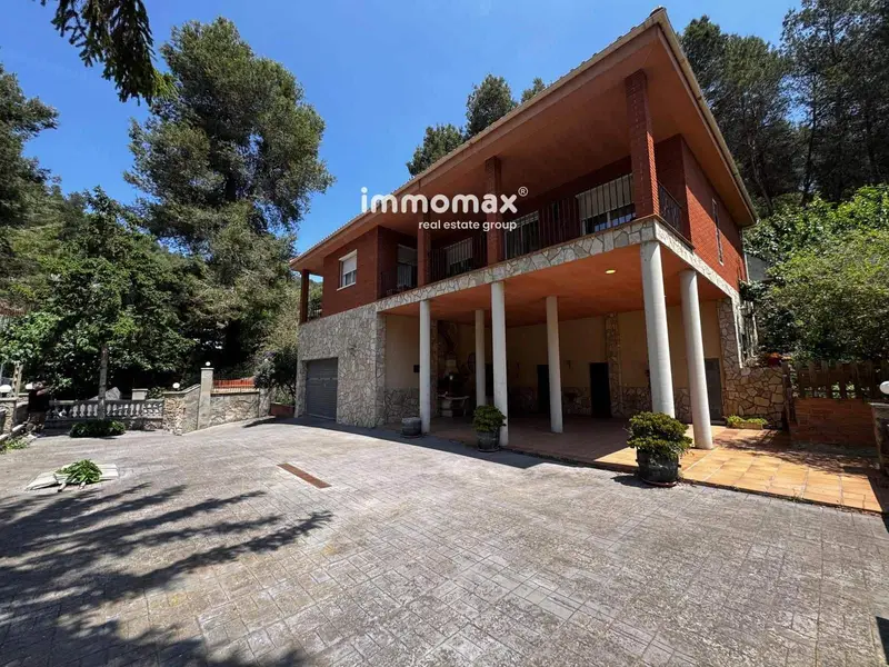 Chalet en Venta en Vallirana Barcelona