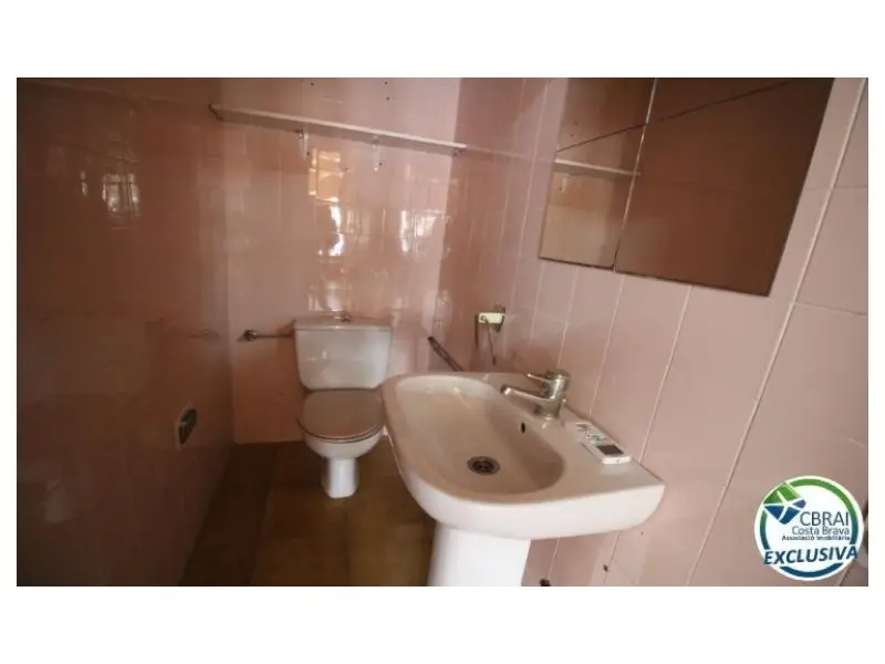 Venta Local Comercial Empuriabrava 48m2 Baño Escaparate