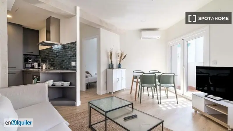 Apartamento 2 dormitorios Madrid planta baja terraza