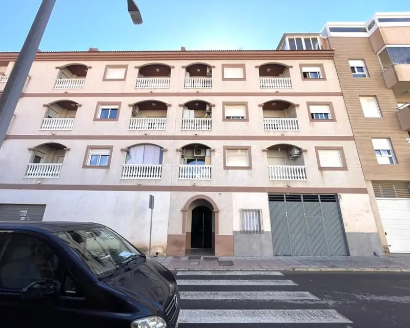 Piso 98m2 4 habitaciones 3 banos Ejido