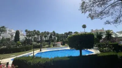 Apartamento en venta en Mijas Costa con vistas al jardin