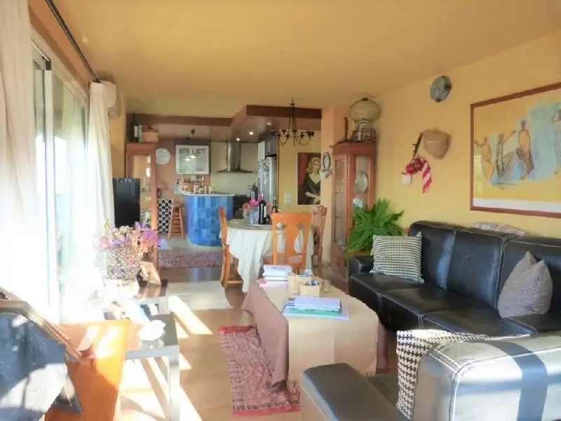 Apartamento en Venta Torrevieja con Terraza y Piscina