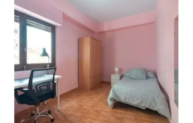Habitaci
ón 80m
² Castelló de la Plana