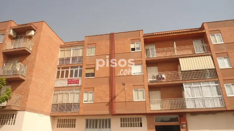 Piso en venta en Calle Rd San Lazaro 3